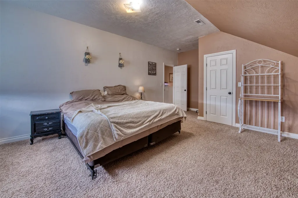 375 Whispering Willow Way Corvallis MT 59828