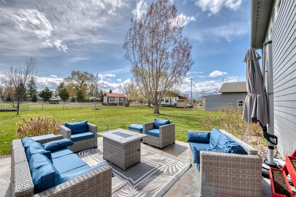 375 Whispering Willow Way Corvallis MT 59828