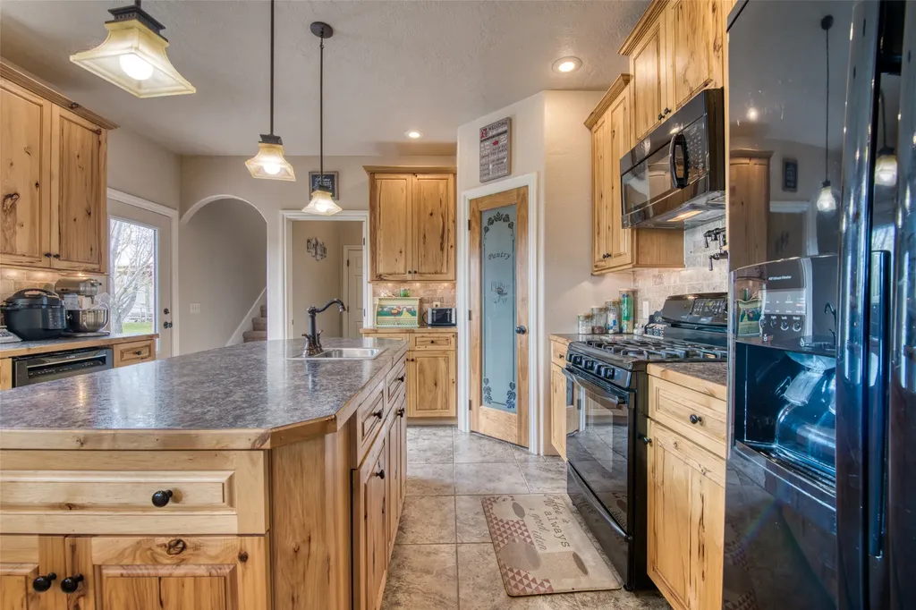 375 Whispering Willow Way Corvallis MT 59828