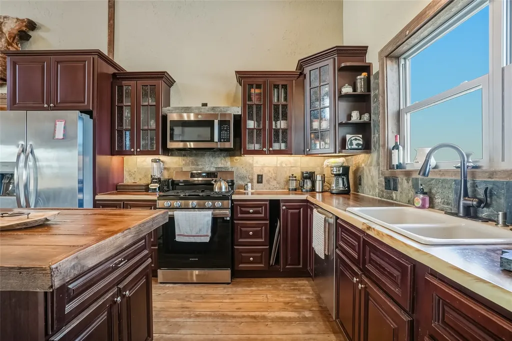 375 Double D Road Stevensville MT 59870
