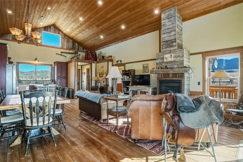 375 Double D Road Stevensville MT 59870