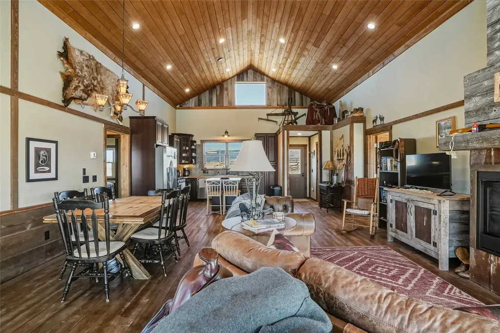 375 Double D Road Stevensville MT 59870