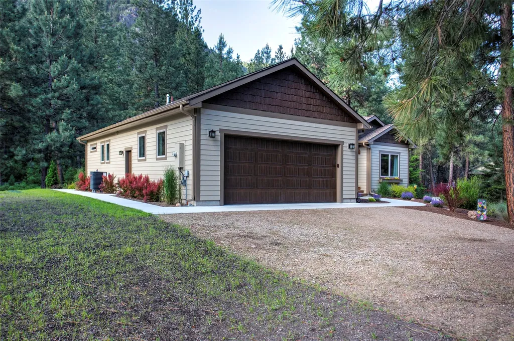 955 Reardon Lane Alberton MT 59820