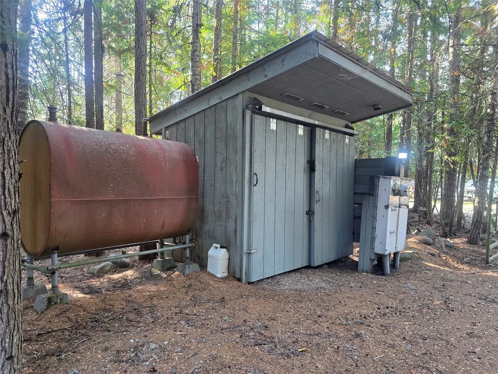 401 Western Larch Lane Yaak MT 59935