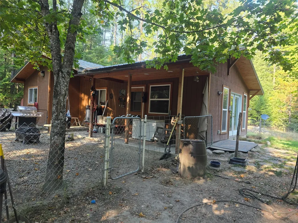 401 Western Larch Lane Yaak MT 59935