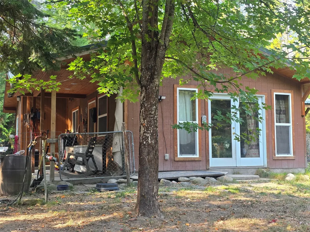 401 Western Larch Lane Yaak MT 59935