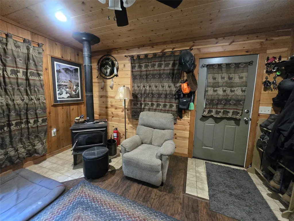 401 Western Larch Lane Yaak MT 59935