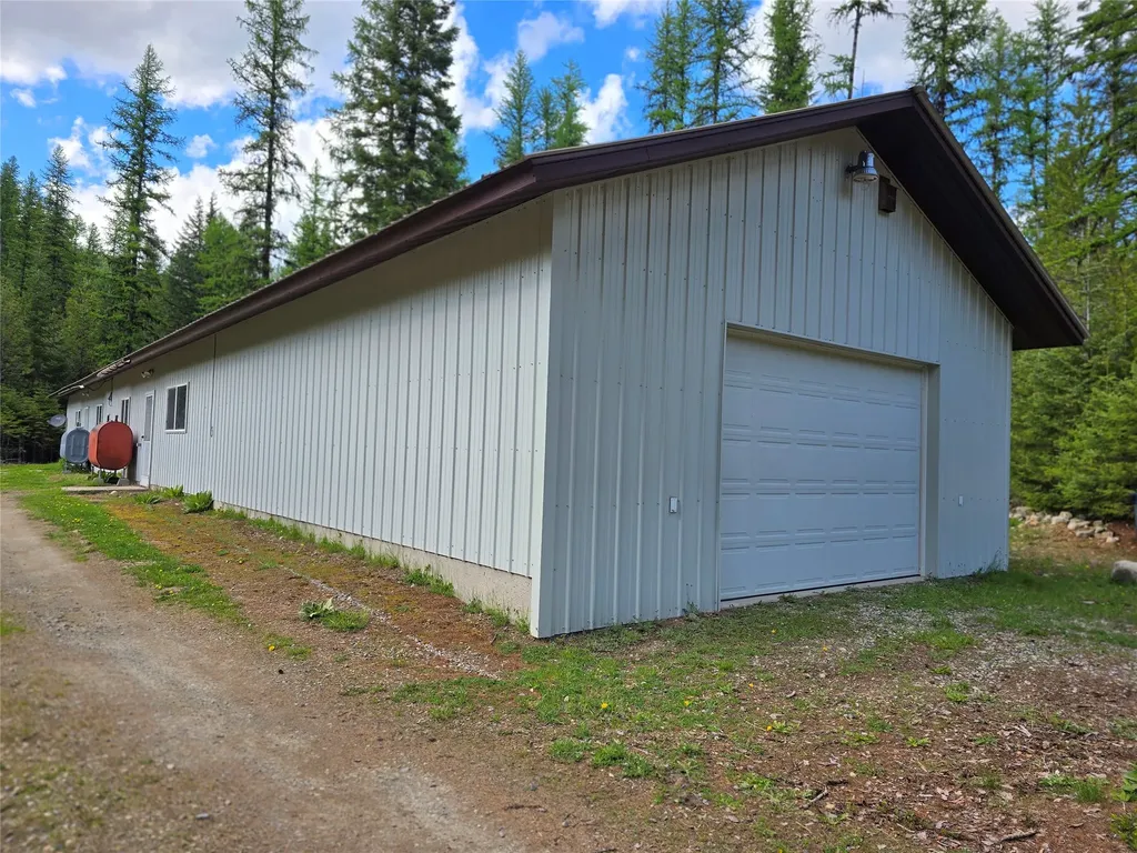 401 Western Larch Lane Yaak MT 59935
