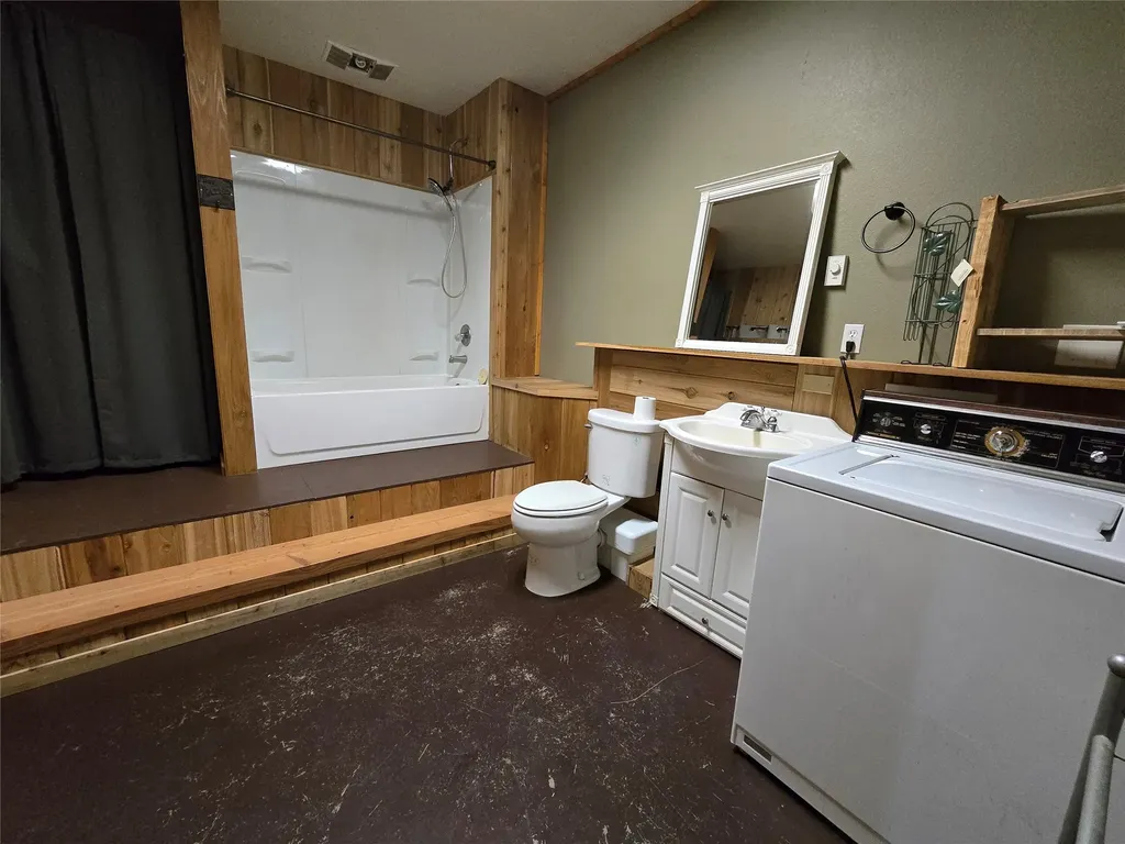 401 Western Larch Lane Yaak MT 59935