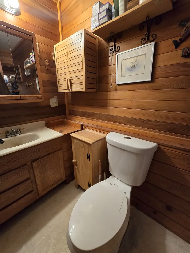 401 Western Larch Lane Yaak MT 59935