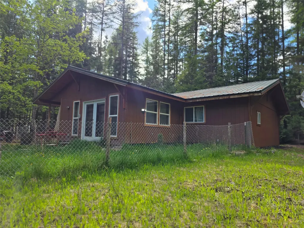 401 Western Larch Lane Yaak MT 59935