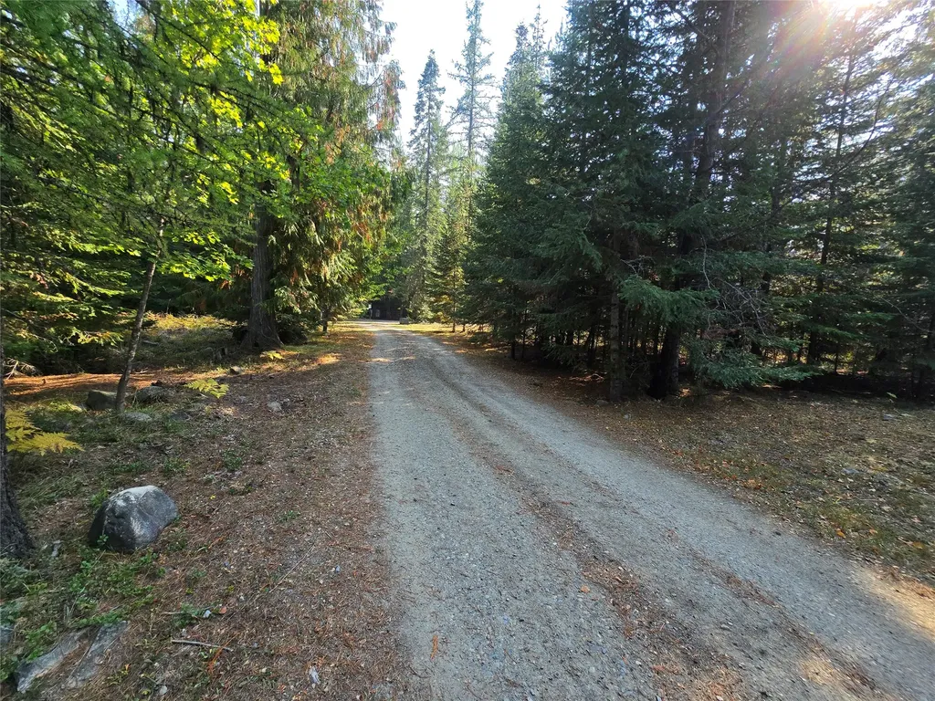 401 Western Larch Lane Yaak MT 59935