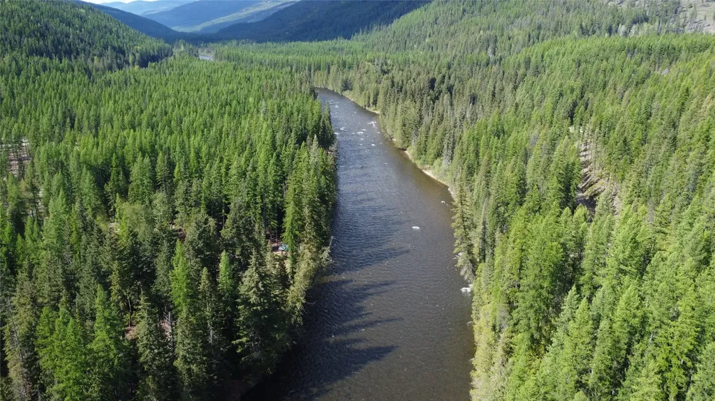 401 Western Larch Lane Yaak MT 59935