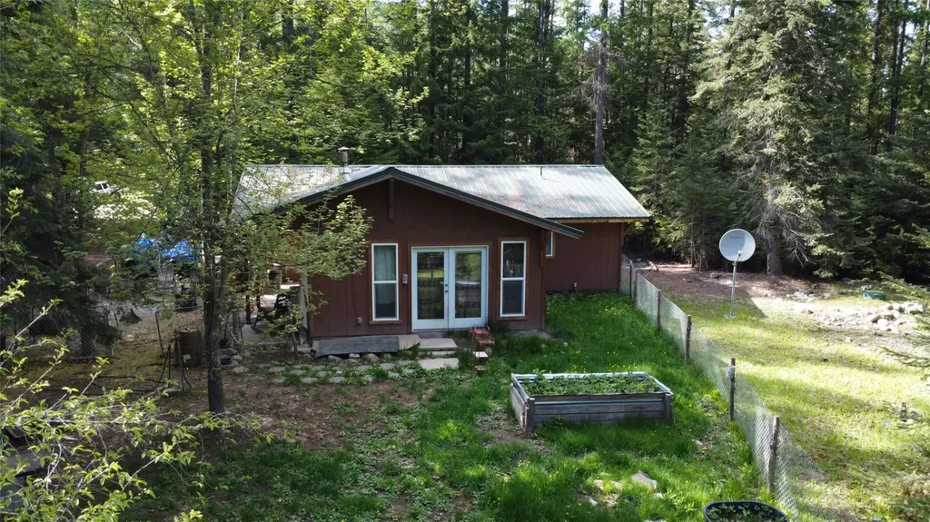 401 Western Larch Lane Yaak MT 59935