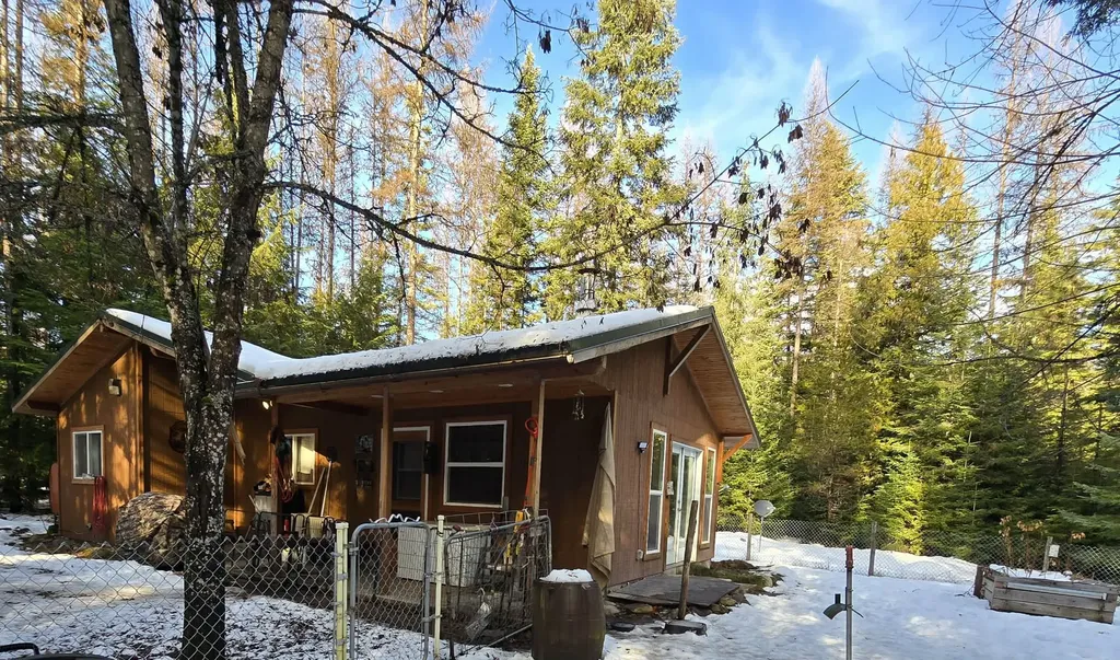 401 Western Larch Lane Yaak MT 59935