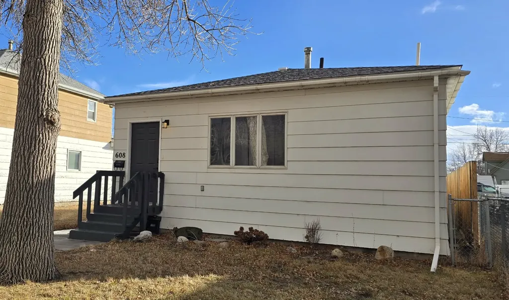 608 3rd Avenue SW Great Falls MT 59404