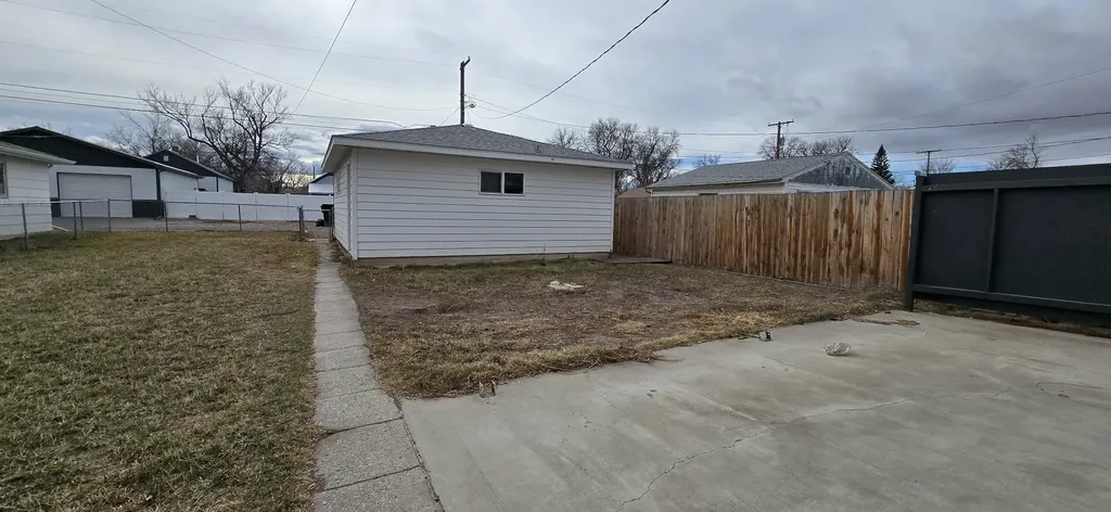 608 3rd Avenue SW Great Falls MT 59404