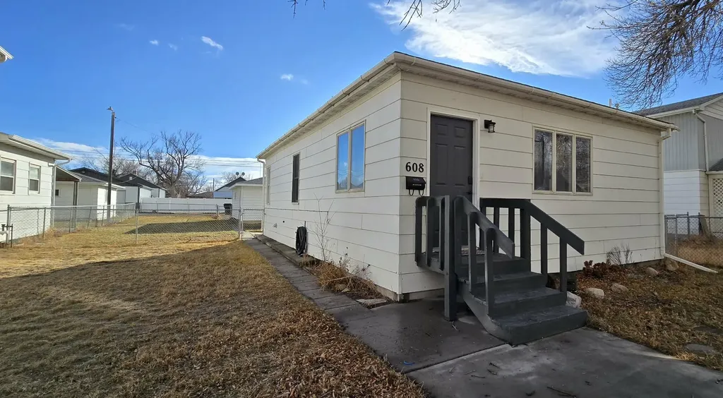 608 3rd Avenue SW Great Falls MT 59404