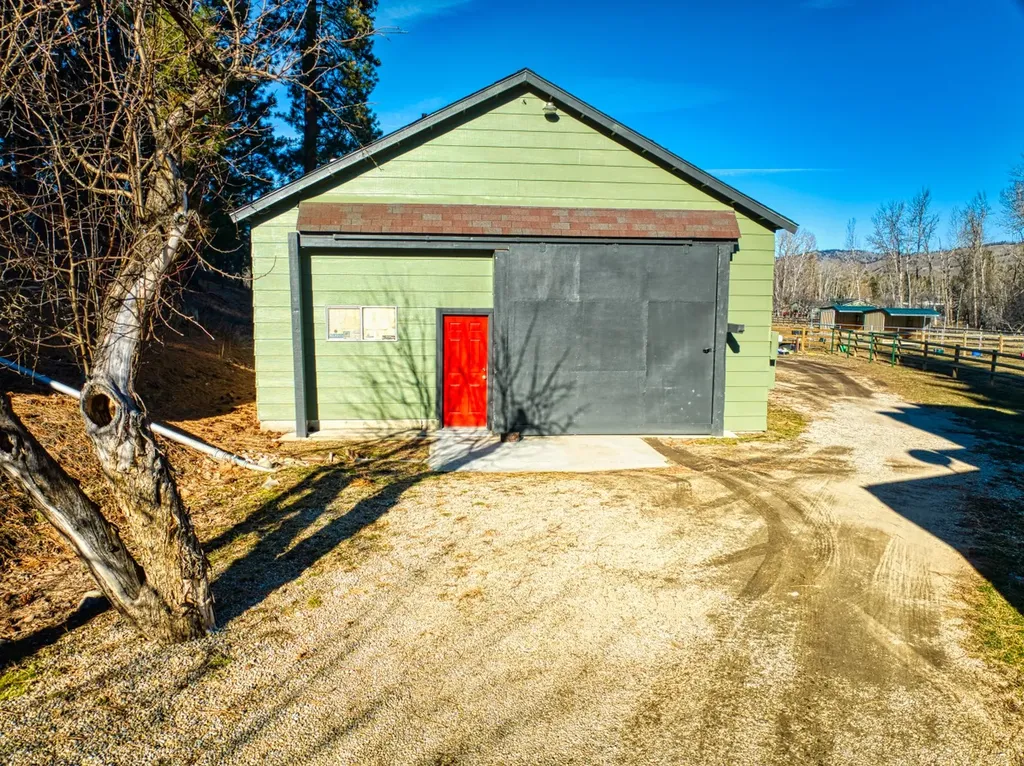 609 Solleder Lane Darby MT 59829