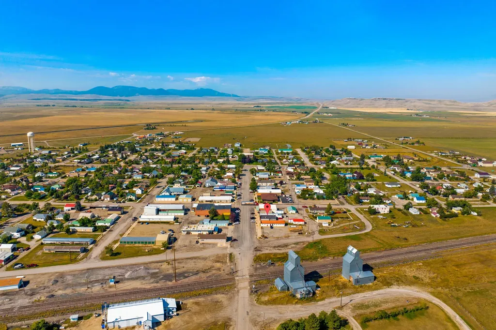 87 Central Avenue Stanford MT 59479
