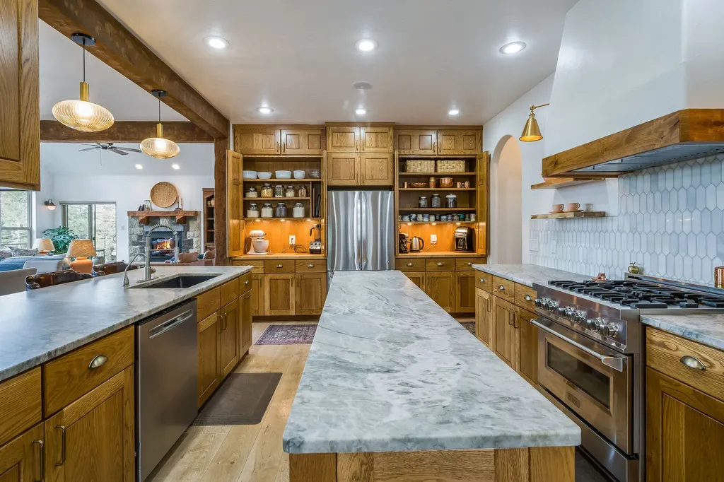 189 High Road Kalispell MT 59901