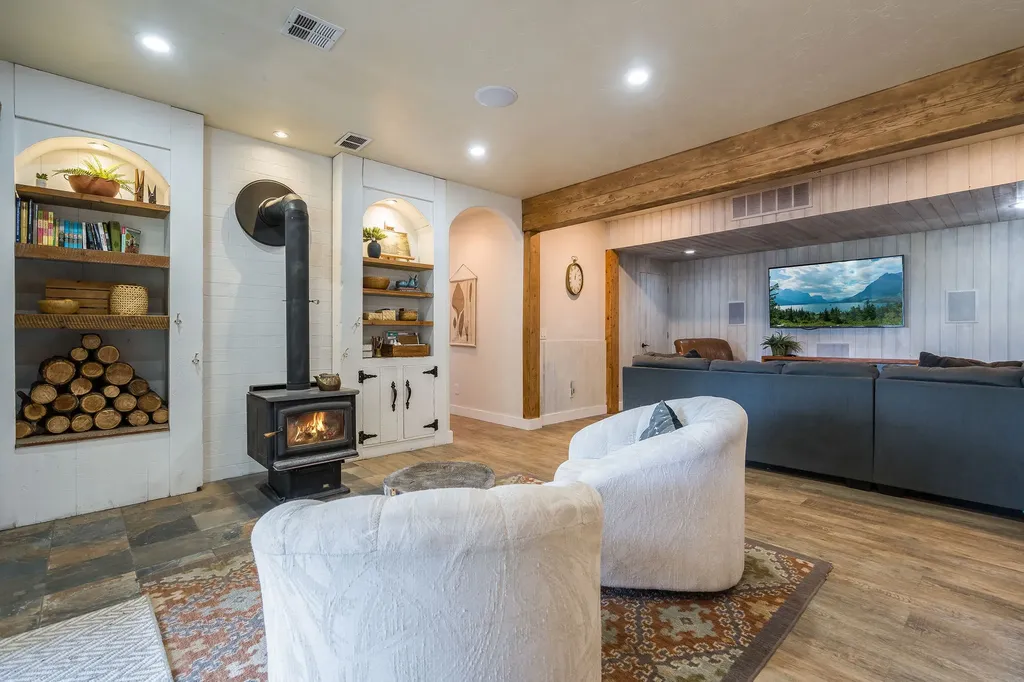 189 High Road Kalispell MT 59901