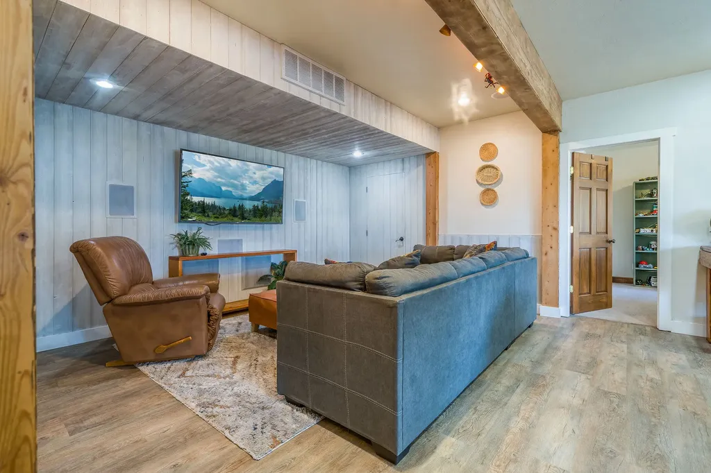 189 High Road Kalispell MT 59901