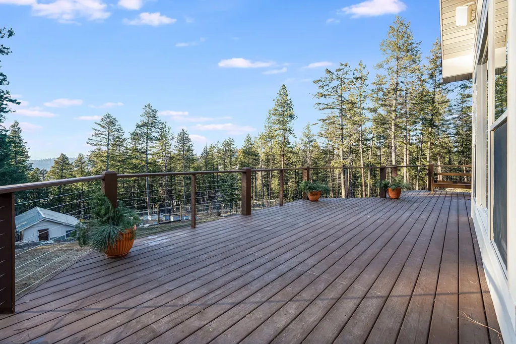 189 High Road Kalispell MT 59901