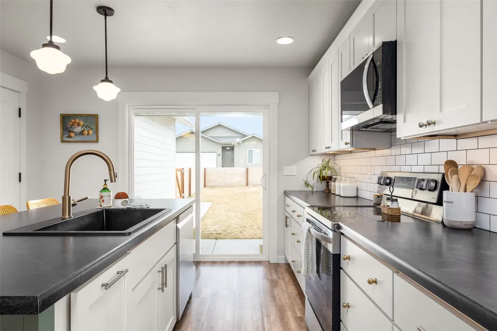 585 Holstein Way Kalispell MT 59901