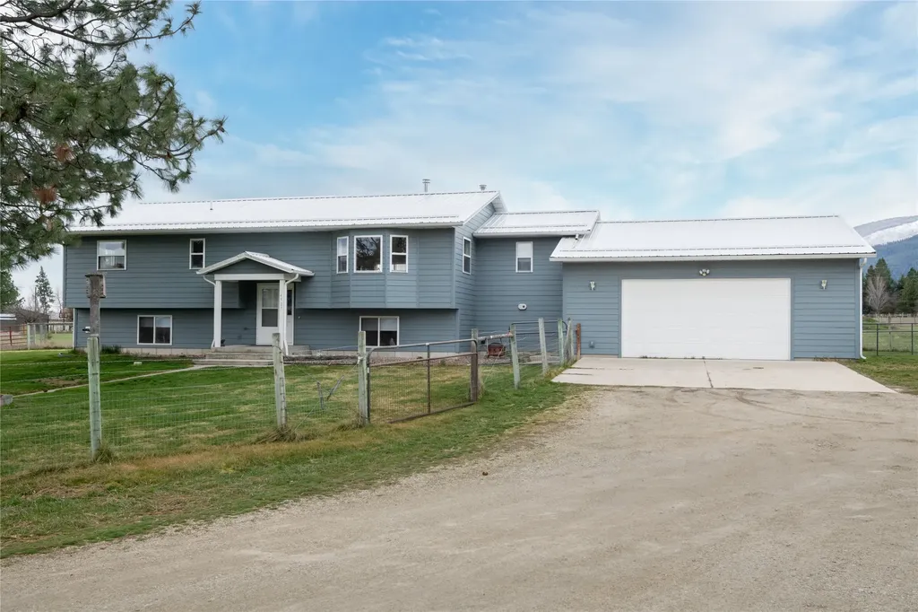 4927 Hoblitt Lane S Florence MT 59833
