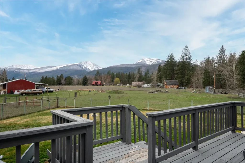 4927 Hoblitt Lane S Florence MT 59833