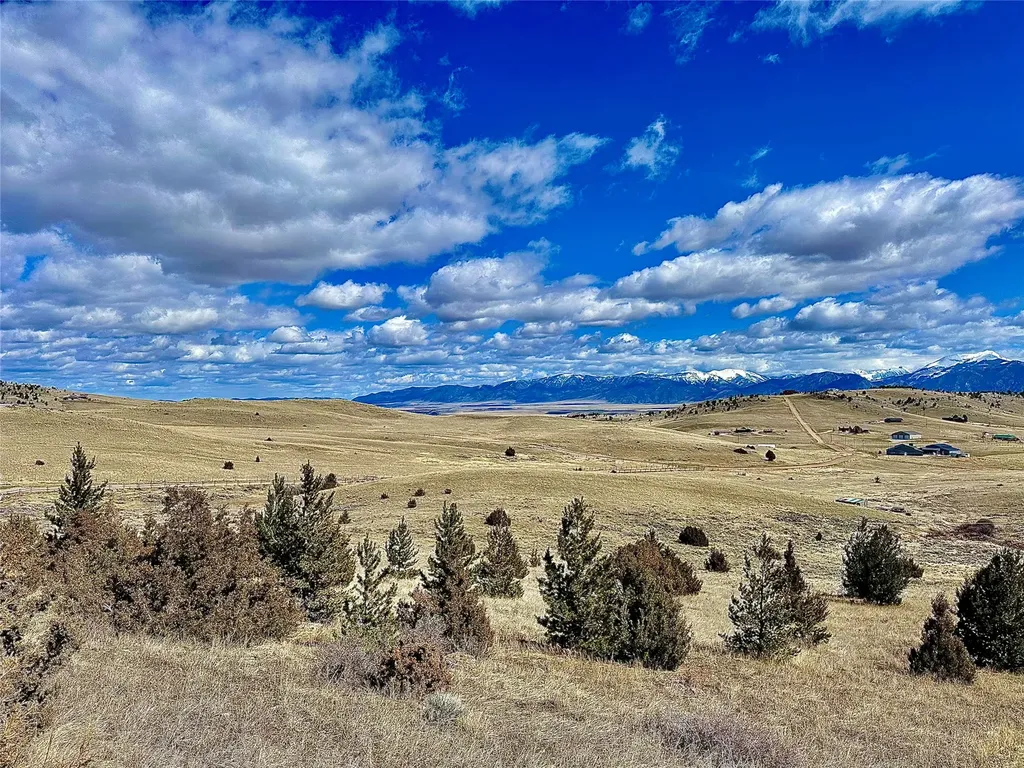 321 Shining Mountains Ennis MT 59729