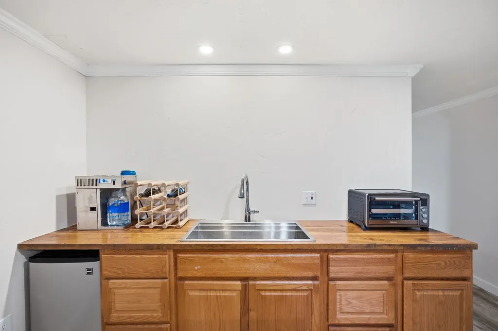 379 N Birch Creek Road Corvallis MT 59828