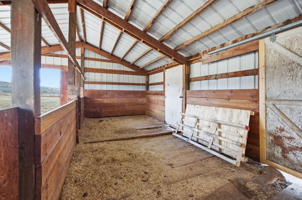 379 N Birch Creek Road Corvallis MT 59828