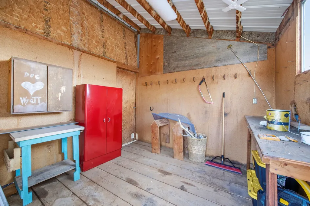 379 N Birch Creek Road Corvallis MT 59828