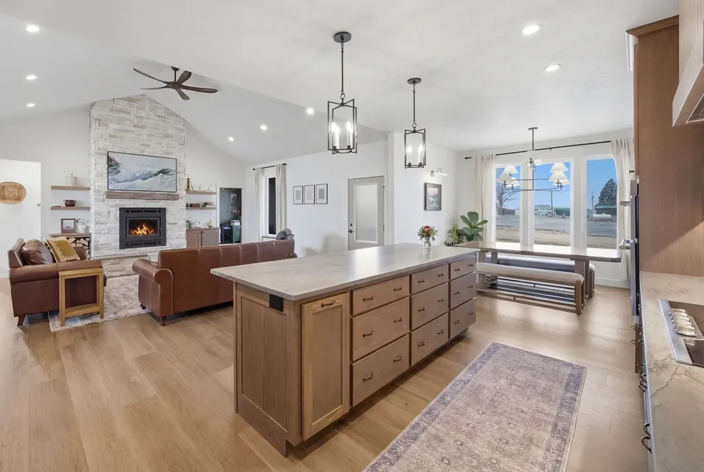 586 Little Sky Lane Corvallis MT 59828