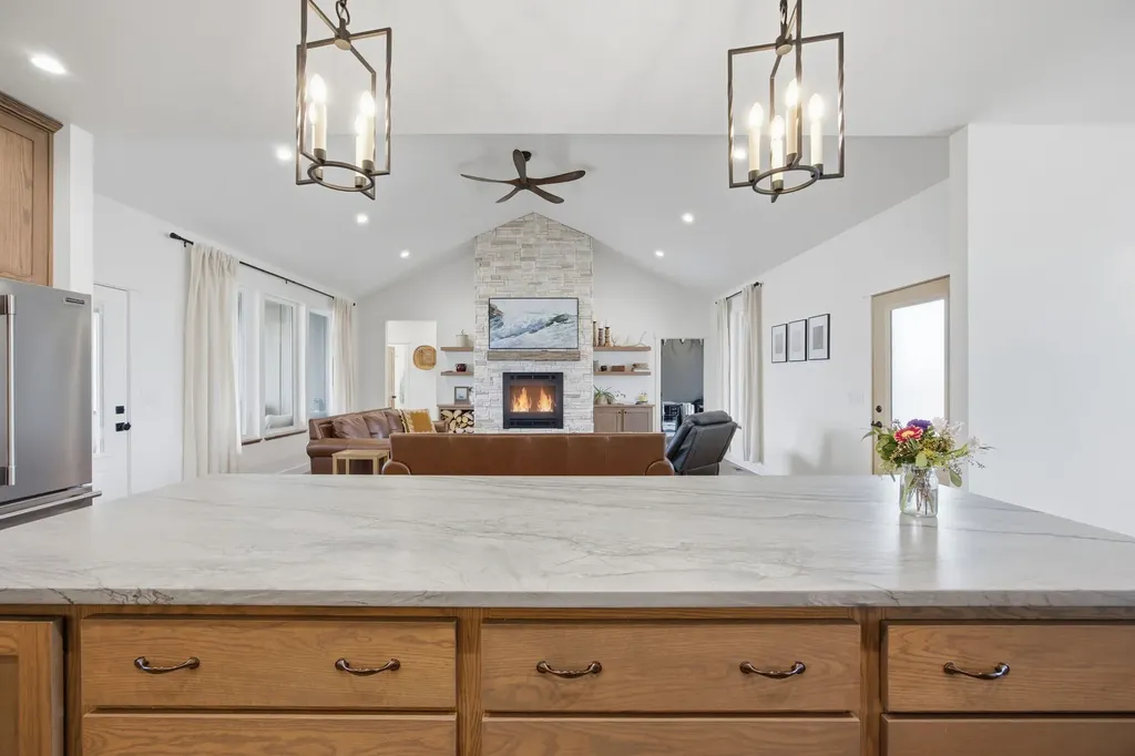 586 Little Sky Lane Corvallis MT 59828