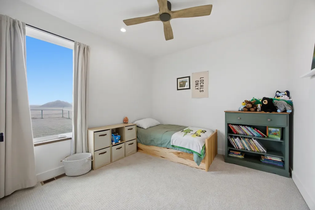 586 Little Sky Lane Corvallis MT 59828