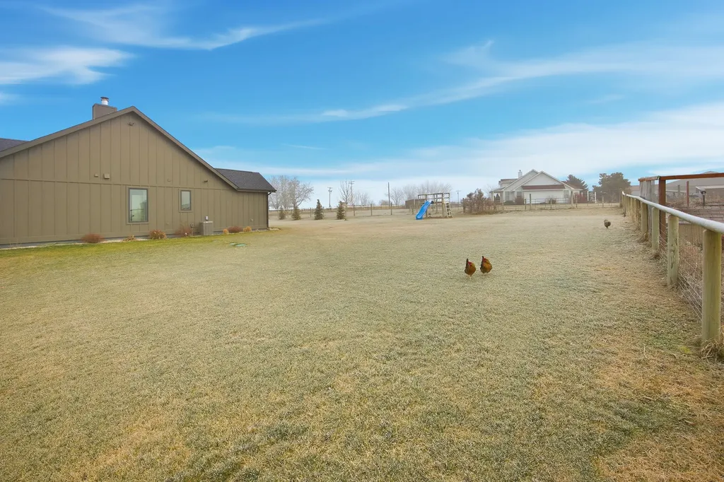 586 Little Sky Lane Corvallis MT 59828