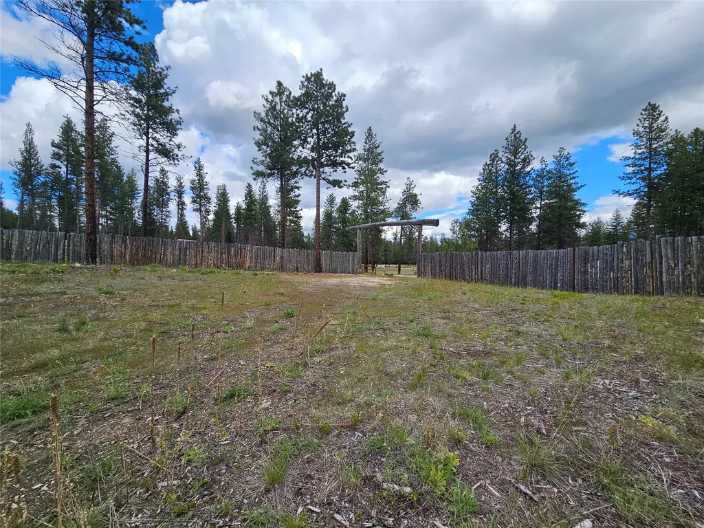 910 Judd Creek Hollow Hamilton MT 59840