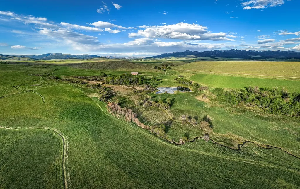 91 Porcupine Road Wilsall MT 59086