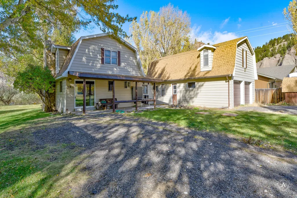 7 Meadow Lane Cascade MT 59421
