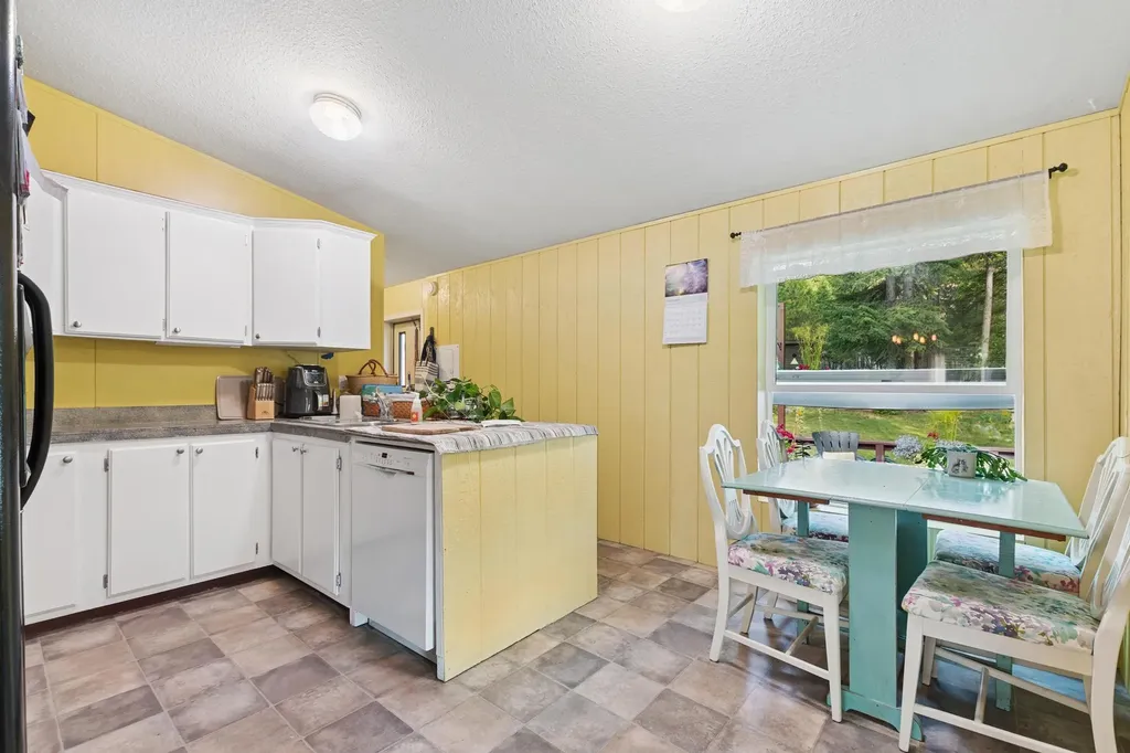62 Sky Gate Road Kila MT 59920