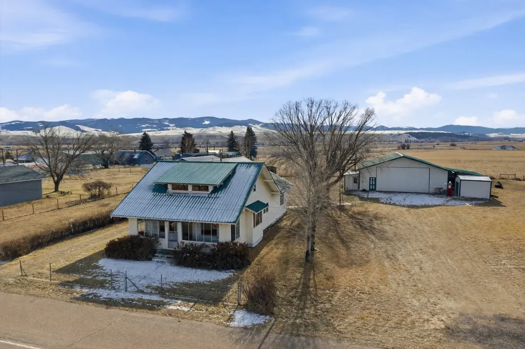 114 & 116 W Main Street Hall MT 59837