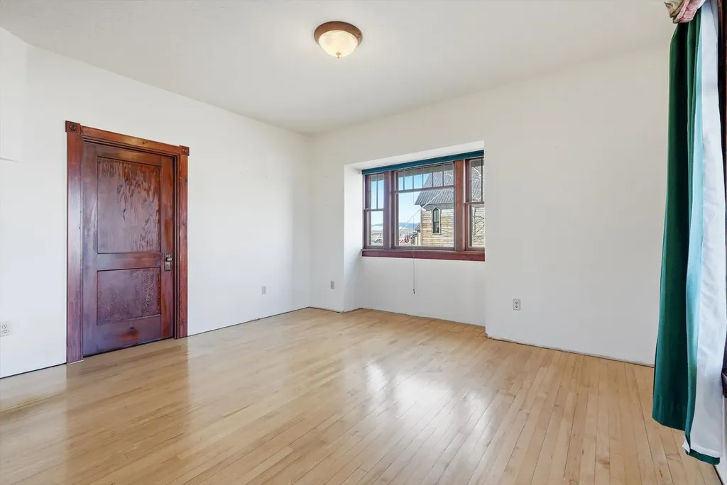 114 & 116 W Main Street Hall MT 59837