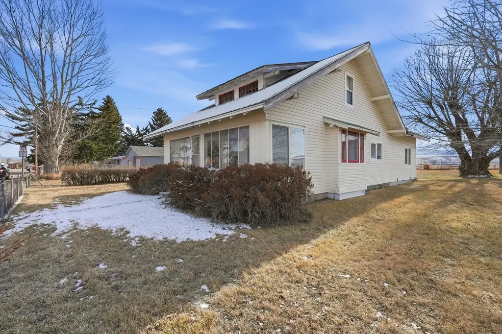 114 & 116 W Main Street Hall MT 59837