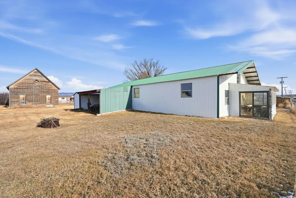 114 & 116 W Main Street Hall MT 59837