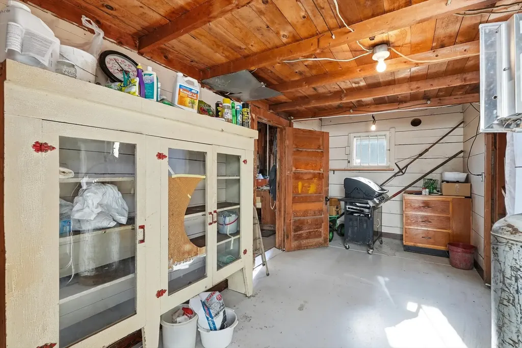 114 & 116 W Main Street Hall MT 59837