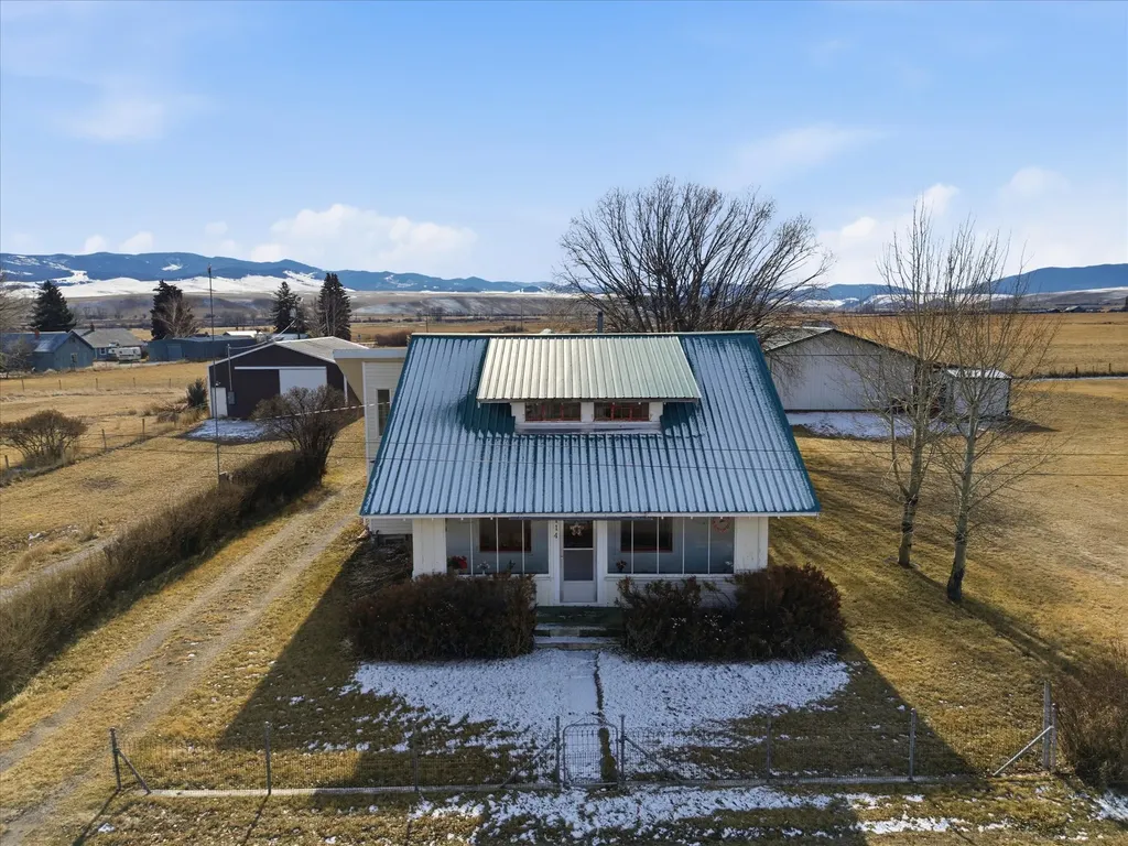 114 & 116 W Main Street Hall MT 59837