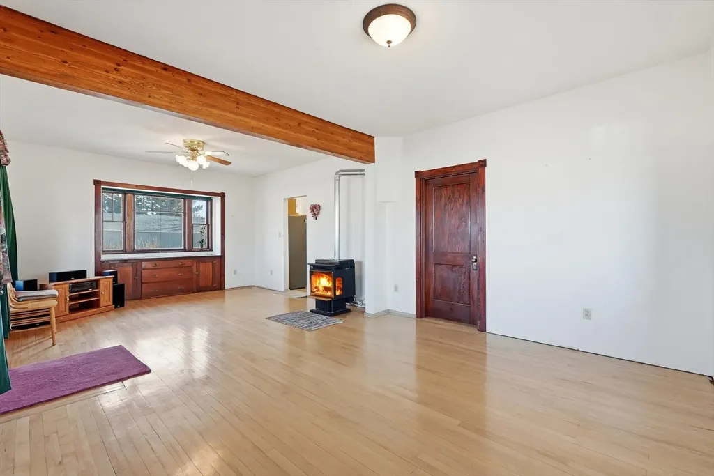 114 & 116 W Main Street Hall MT 59837